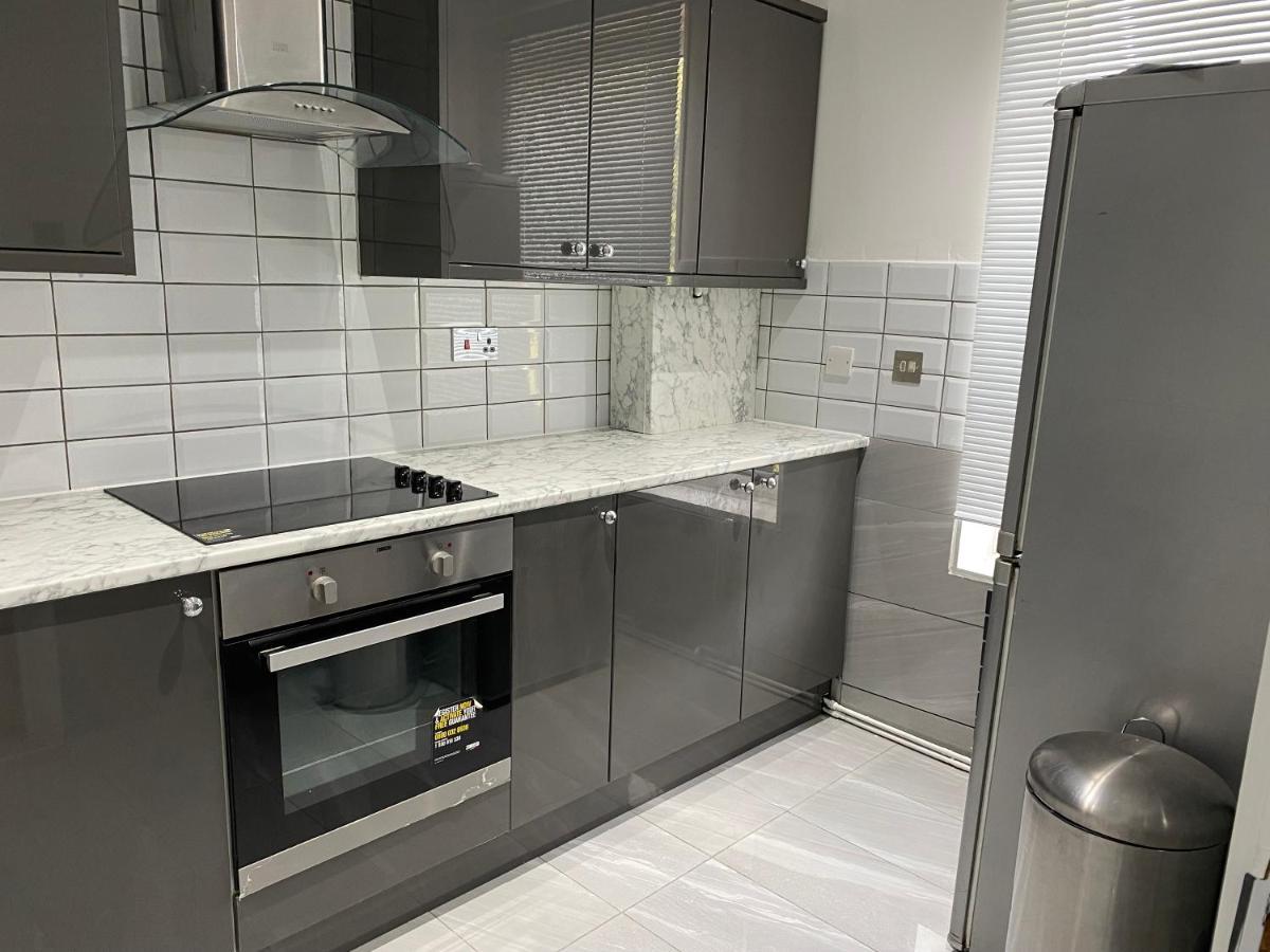 Luxurious 2-Bed Apartment In Woolwich London Kültér fotó