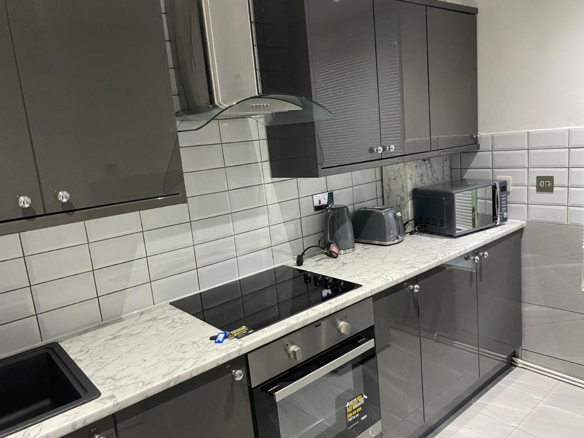 Luxurious 2-Bed Apartment In Woolwich London Kültér fotó