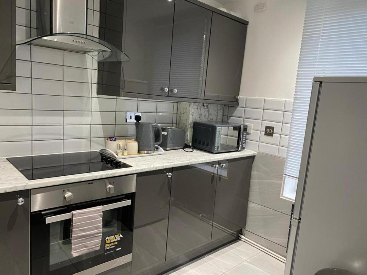 Luxurious 2-Bed Apartment In Woolwich London Kültér fotó