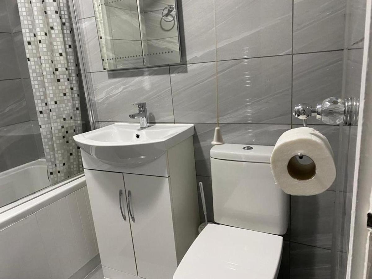 Luxurious 2-Bed Apartment In Woolwich London Kültér fotó