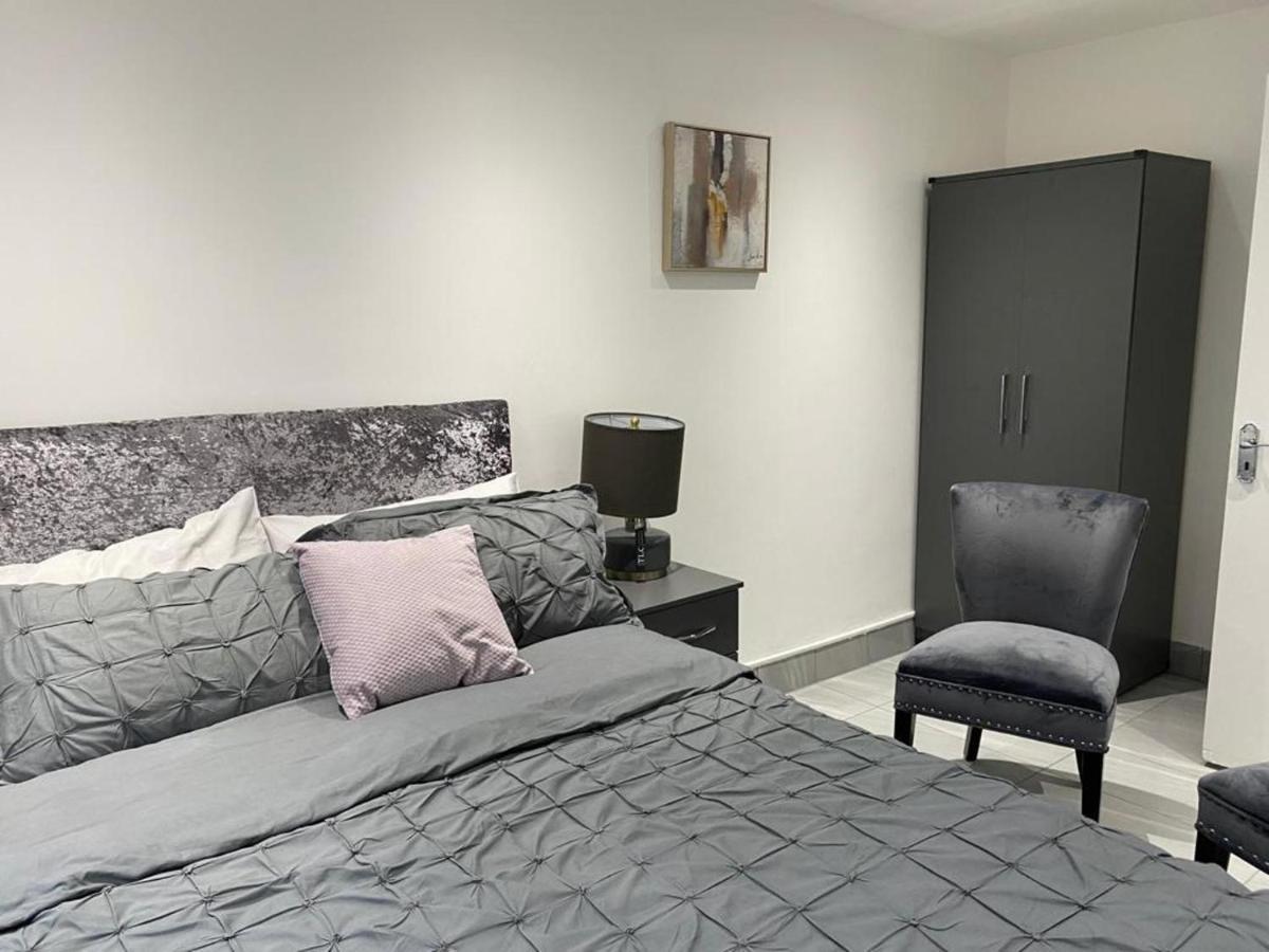 Luxurious 2-Bed Apartment In Woolwich London Kültér fotó